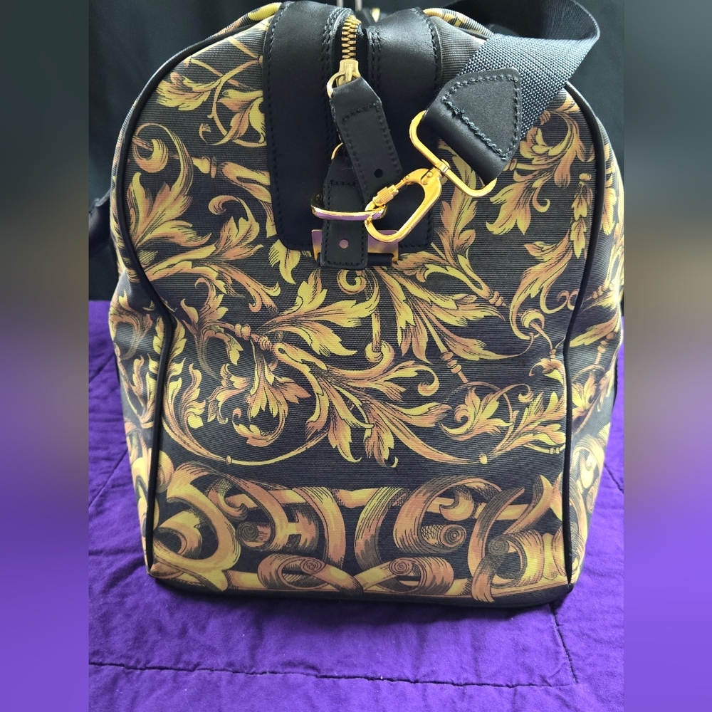 EUC GIANNI VERSACE VINTAGE BAROQUE PATTERN BLACK AND GOLD OVERNIGHT BAG - Picture 6 of 13